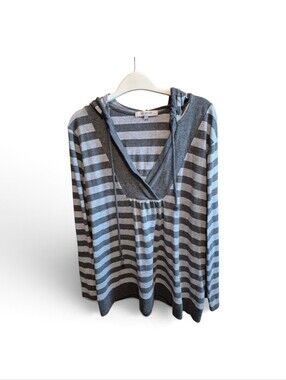 Women’s Gray Striped Hooded Sweater